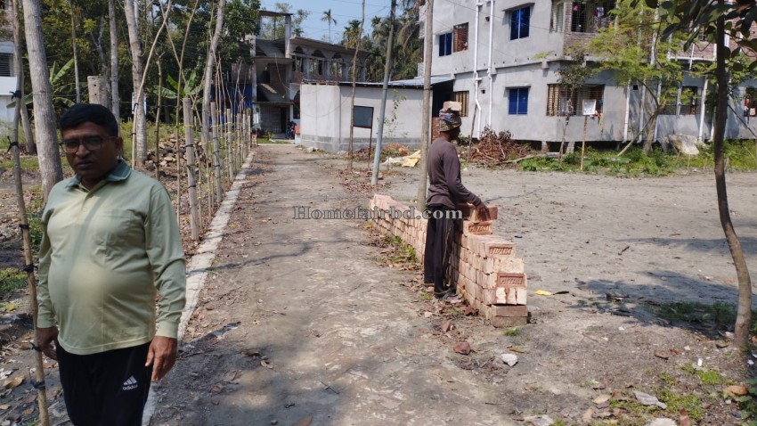 খুলনা ফুলবাড়ি গেট হতে কুয়েট রোডে ১৫ শতাংশ জমি বিক্রয়