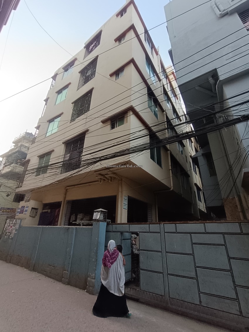 Apartment for sale in sholashahar 2 no gate chottogram  city