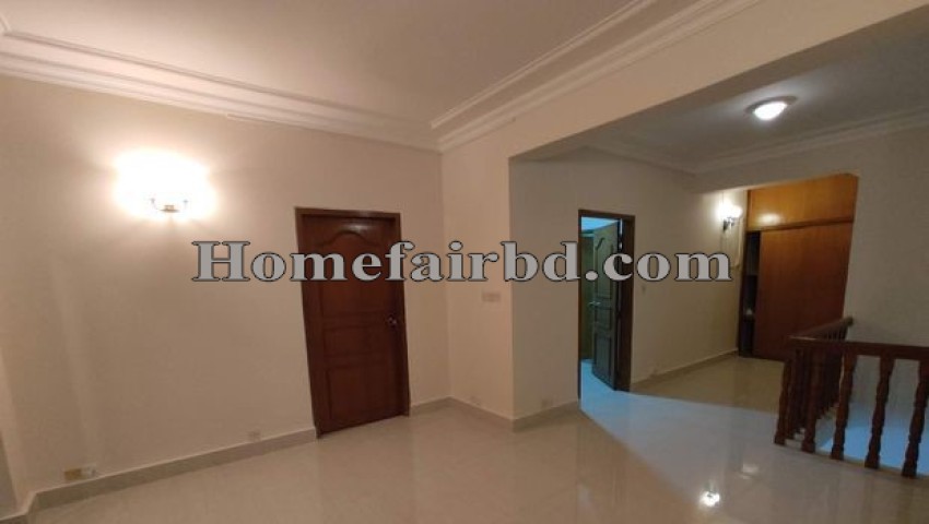 Furnished duplex apartment Baridhara Diplomatic@3400sqft