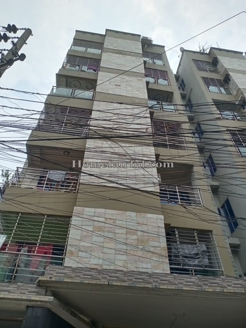 Used flat for sale in Dhanmondi@1350 sqft