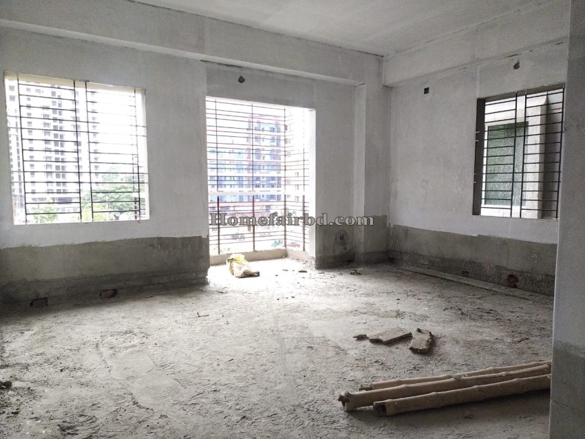 Semi ready flat for sale in Aftabnagar Block-C@1550 sqft