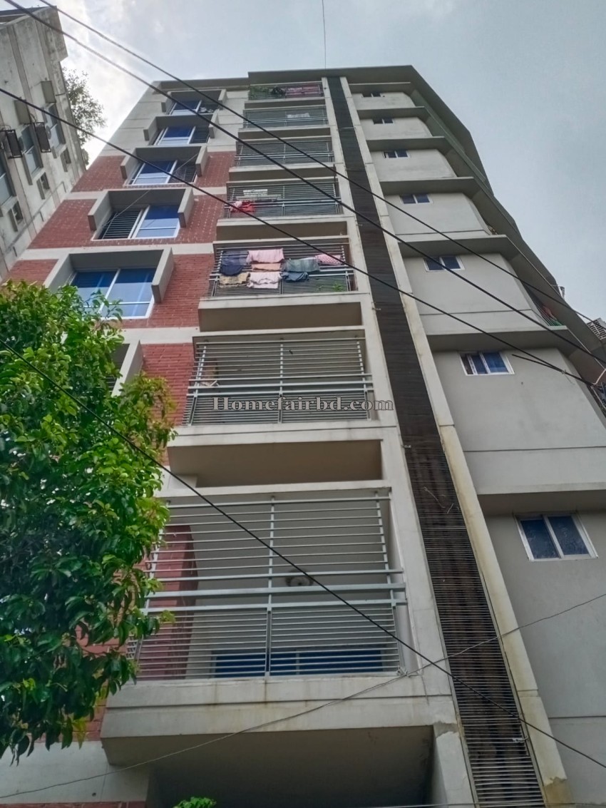 Used Flat for sale in Dhanmondi