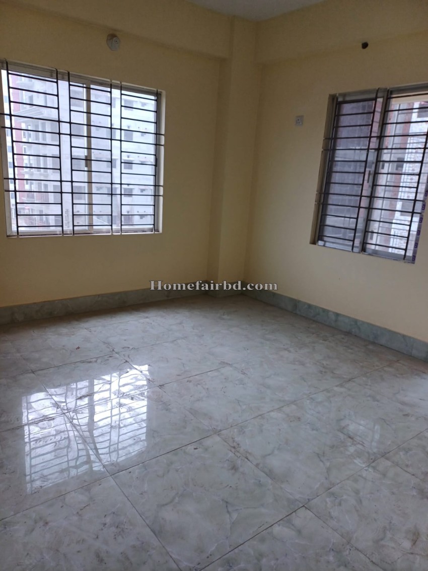 Ready 1250 sqft Flat for Sale in Aftabnagar, E Block