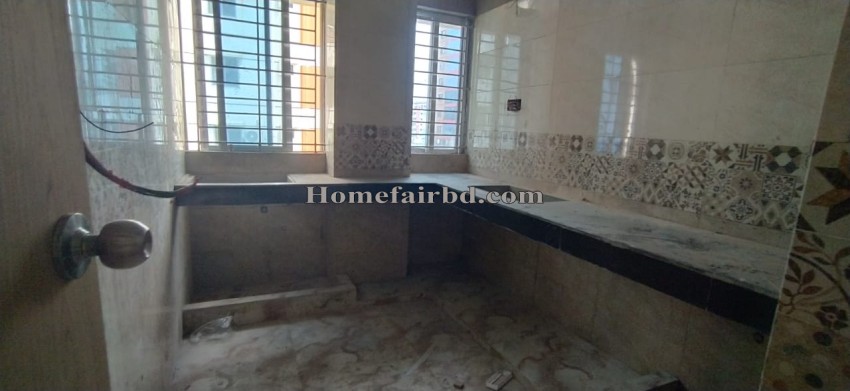 1343 Sqft Ready-to-Move Flat for Sale in Aftab Nagar C Block