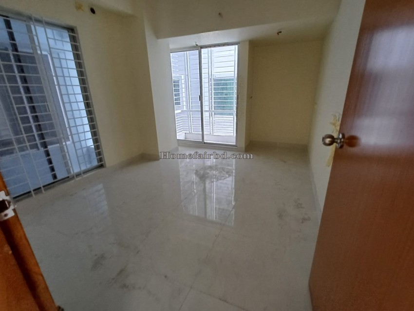 Spacious 1550 Sqft Flat for Sale in Priyanka Runway City