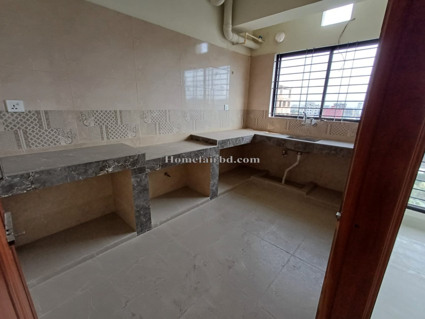 South-Facing 1575 sqft Flat for Sale in Uttara