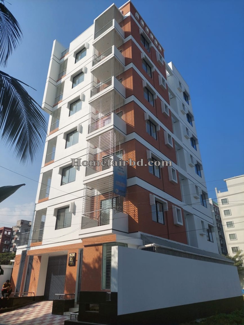 Ready House For Sale in  Bashundhara R/A