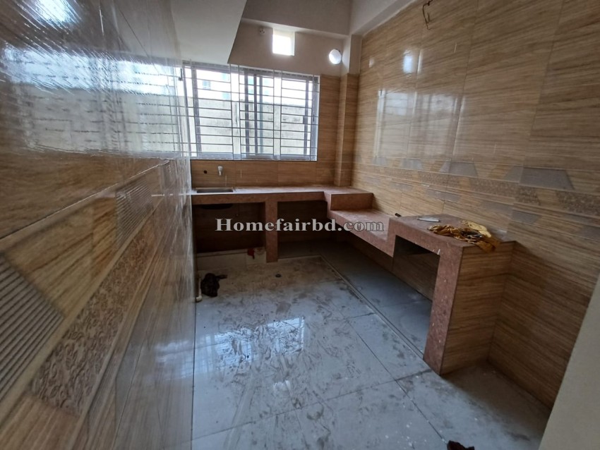 1465 sqft Ready Flat For Sale in Banasree, Rampura