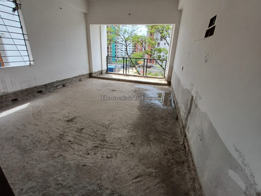 1500 sqft Ready Flat Sale in Bashundhara K block