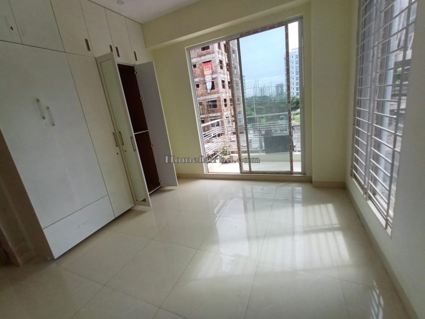 1500 sqft Luxurious Apartment Sale in Bashundhara L Block