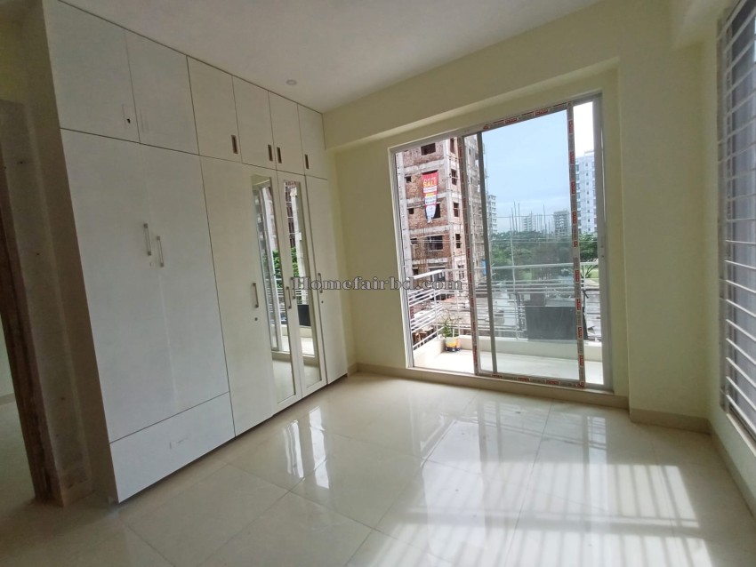 1500 sqft Luxurious Apartment Sale in Bashundhara L Block