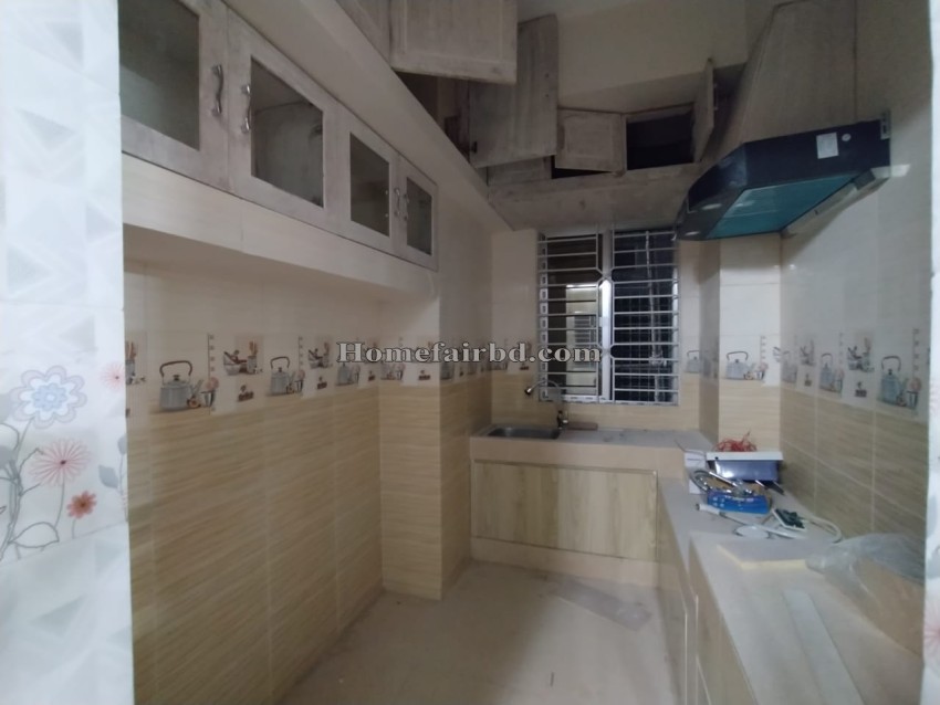 1350 sqft Ready Flat Sale in Meradia, Banasree