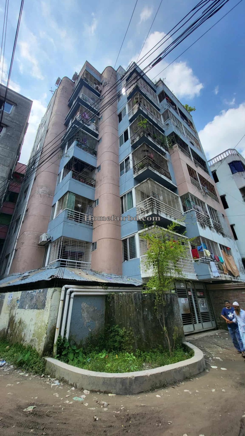 Well-Decorated 1200 sq.ft Flat with Parking for Sale